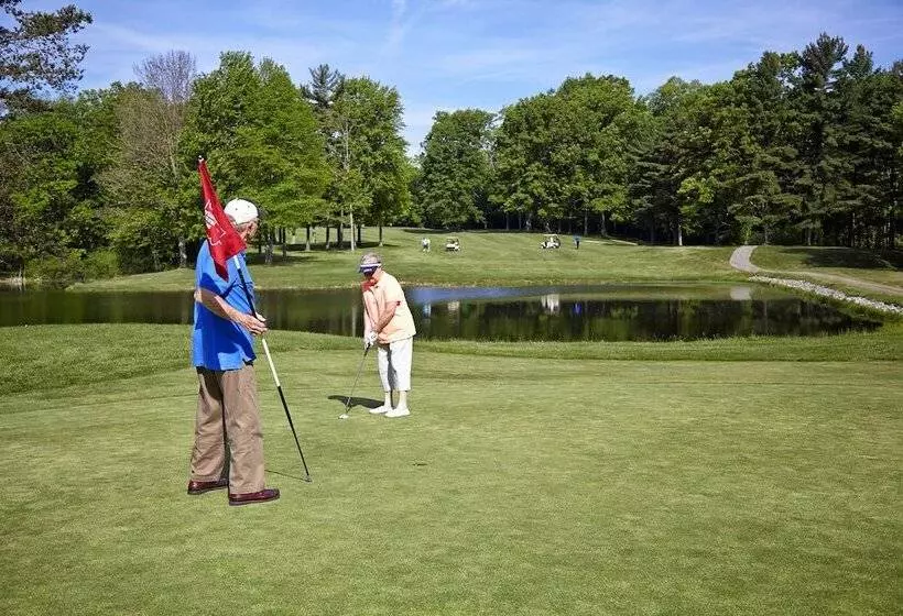 فندق Punderson Manor Lodge And Conference Center