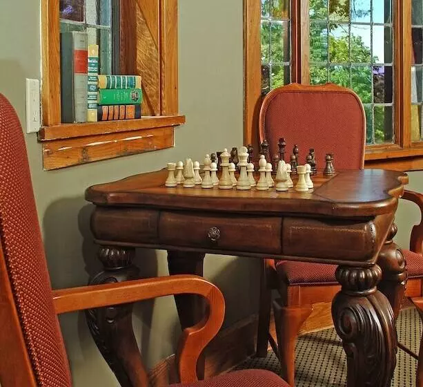 فندق Punderson Manor Lodge And Conference Center