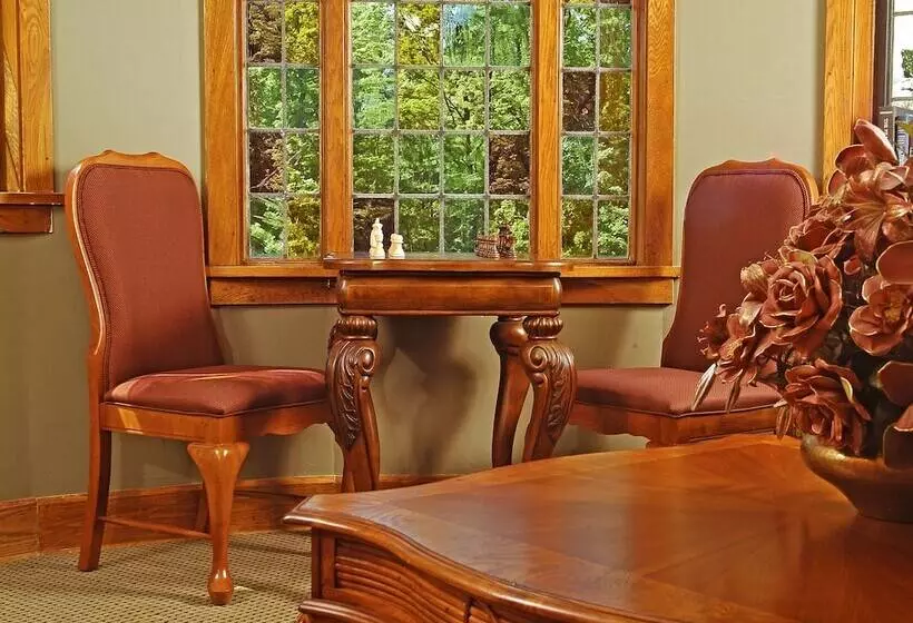 فندق Punderson Manor Lodge And Conference Center
