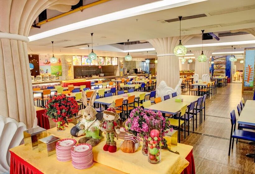 Отель Ramada Encore By Wyndham Guangzhou Panyu