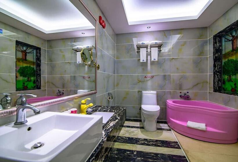 Отель Ramada Encore By Wyndham Guangzhou Panyu