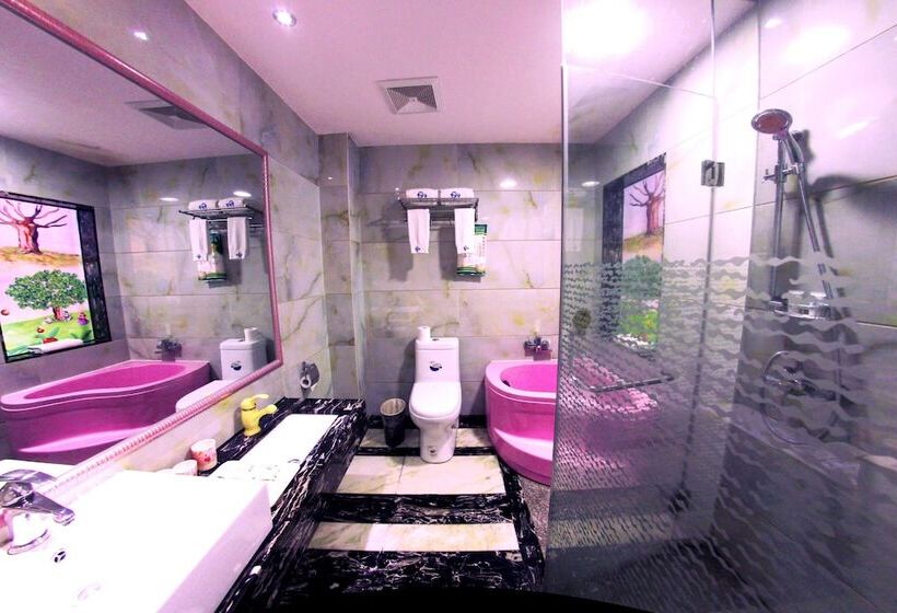 Отель Ramada Encore By Wyndham Guangzhou Panyu