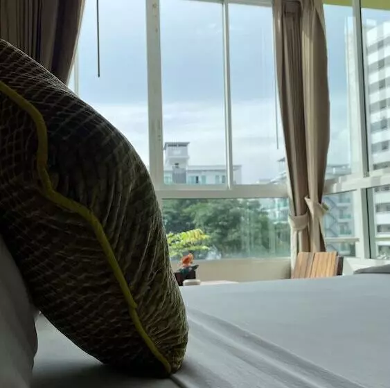 Hotel Sukcheewa Residence Phuket