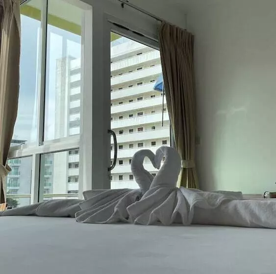 Hotel Sukcheewa Residence Phuket