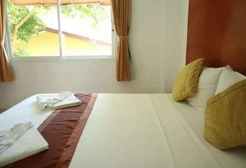 Hotel Sukcheewa Residence Phuket