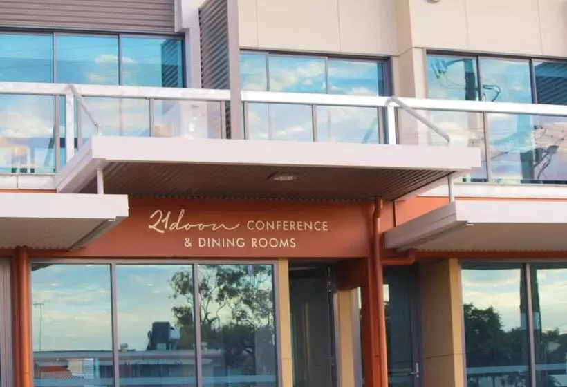 فندق على الطريق Black Rock Inn