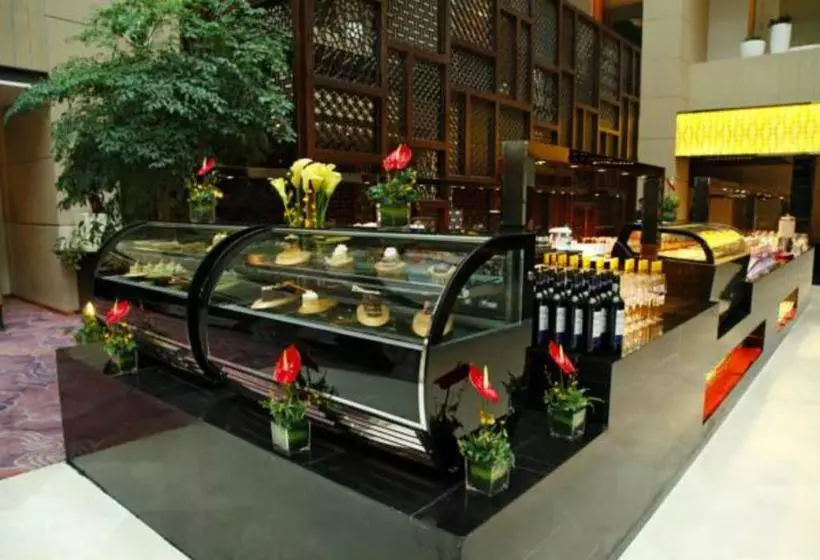 هتل Palace Garden And Resorts