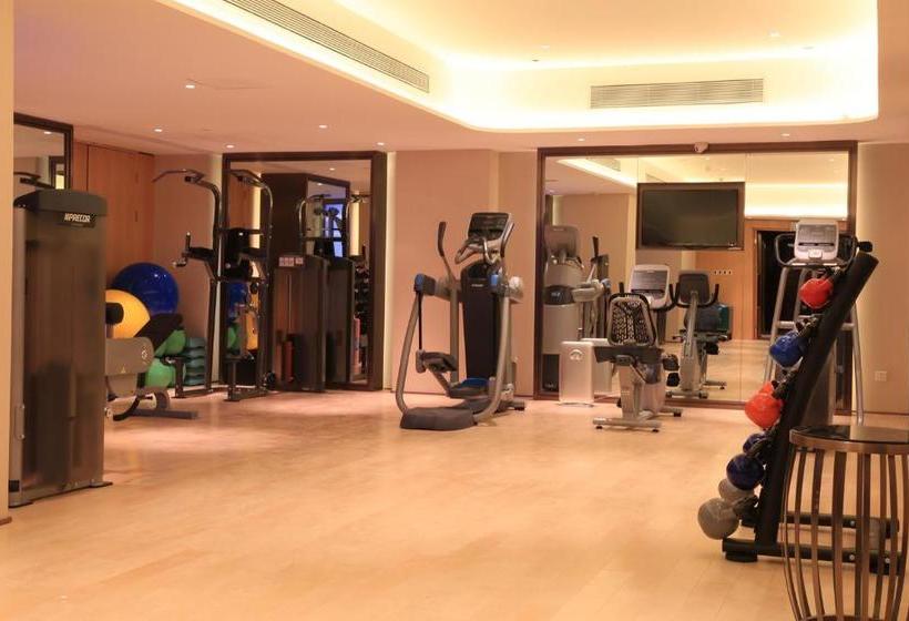 Отель Palace Garden And Resorts