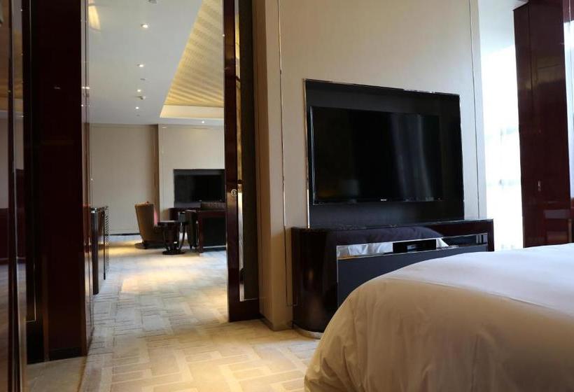 Отель Palace Garden And Resorts