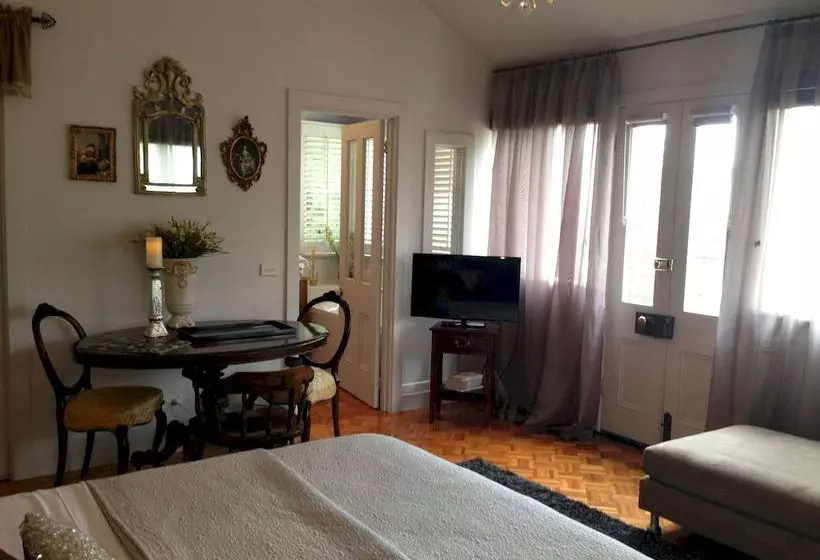 ペンション Springhill House On Pardalote