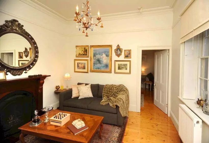 ペンション Springhill House On Pardalote