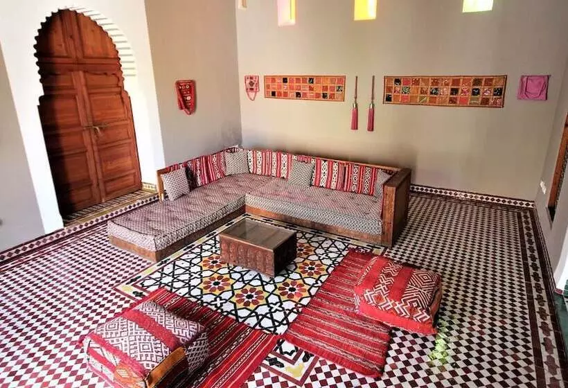 ریاض R´mila Medina Fez