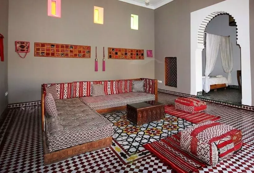 ریاض R´mila Medina Fez