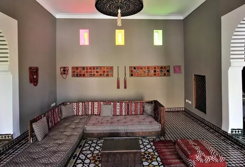 ریاض R´mila Medina Fez