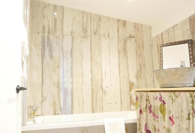 Surprenantes   L île Mystérieuse