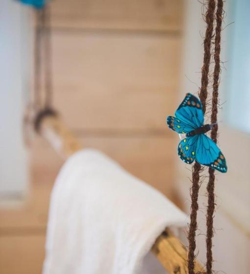 Surprenantes   L île Mystérieuse