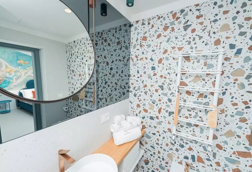 Hotelli Albergo Dipinto Baccofurore