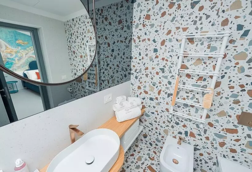 Hotelli Albergo Dipinto Baccofurore