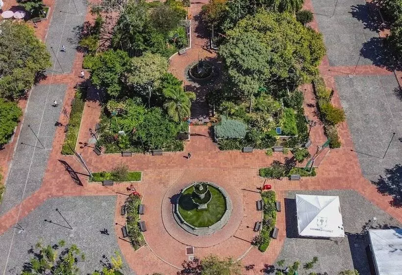 ホテル Caseron Del Parque