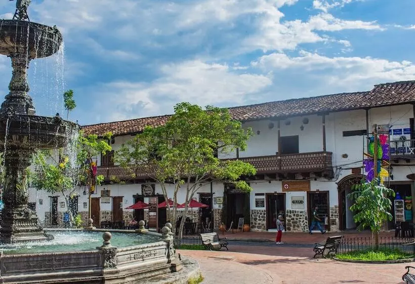 ホテル Caseron Del Parque