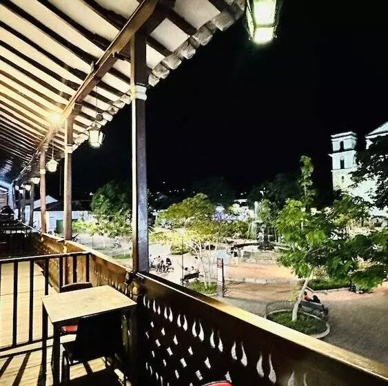 ホテル Caseron Del Parque
