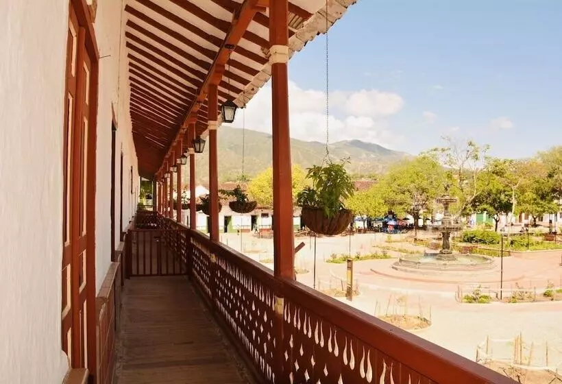 ホテル Caseron Del Parque