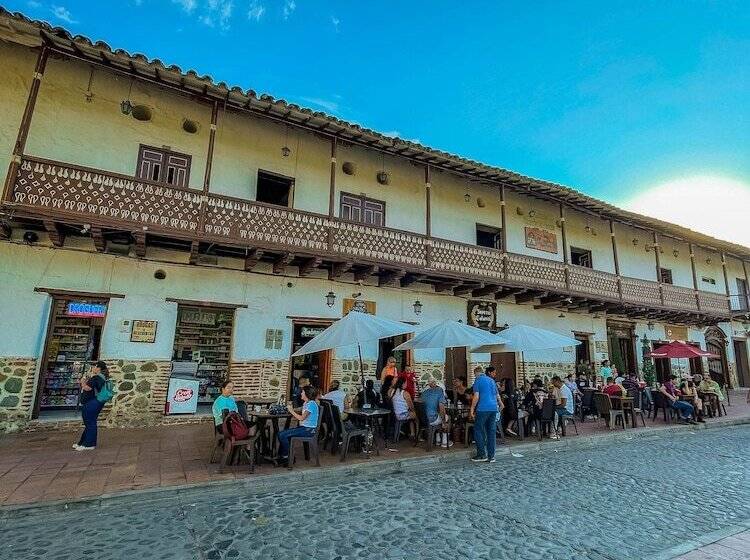 בית מלון כפרי Caseron Del Parque