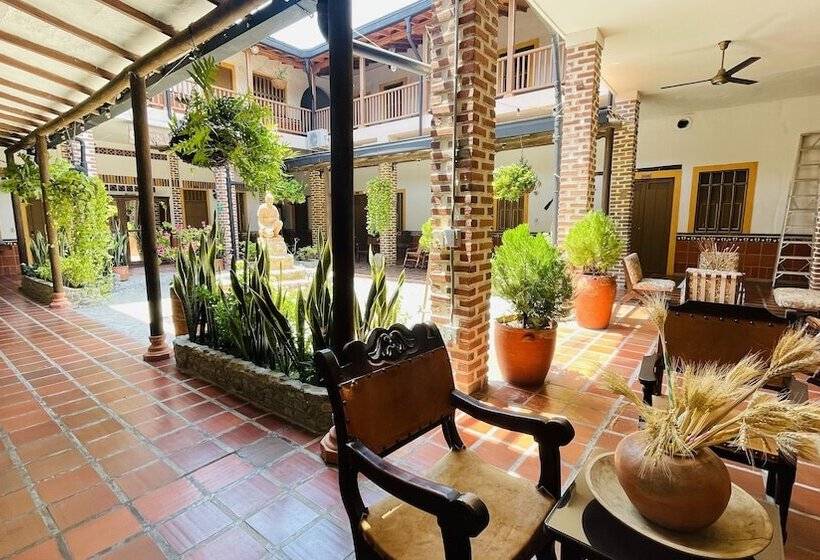 בית מלון כפרי Caseron Del Parque