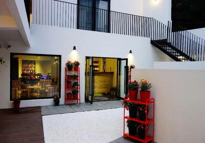 هتل Dayin International Youth Hostel   Shanghai Oriental Pearl Lujiazui Branch