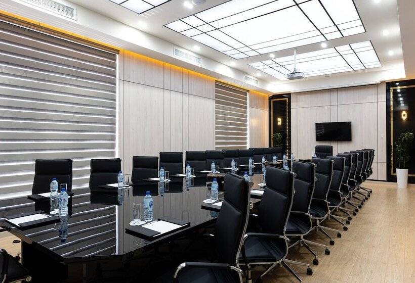 ホテル Inspira S Tashkent