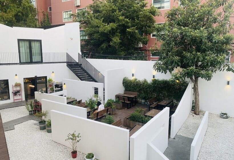 Hotel Dayin International Youth Hostel Shanghai Oriental Pearl Lujiazui Branch