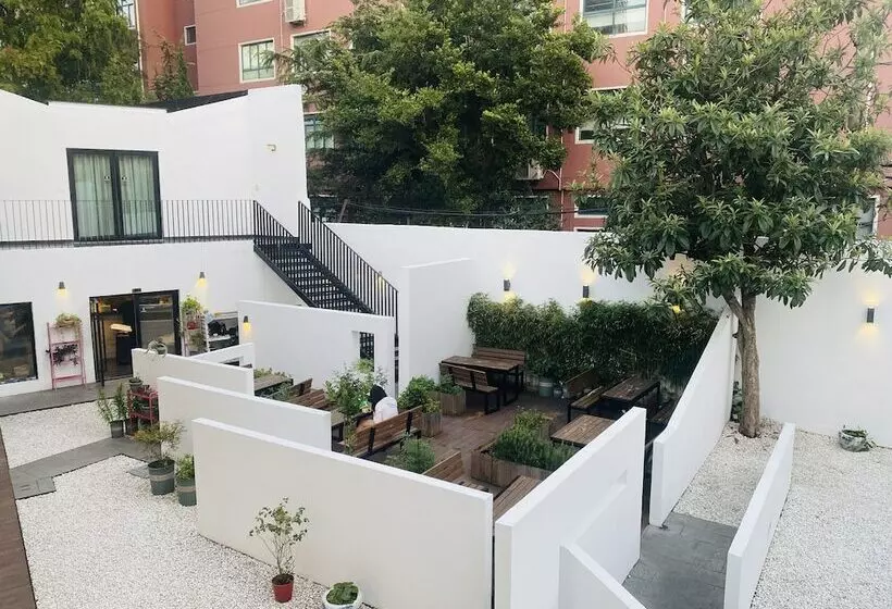 Hotelli Dayin International Youth Hostel   Shanghai Oriental Pearl Lujiazui Branch