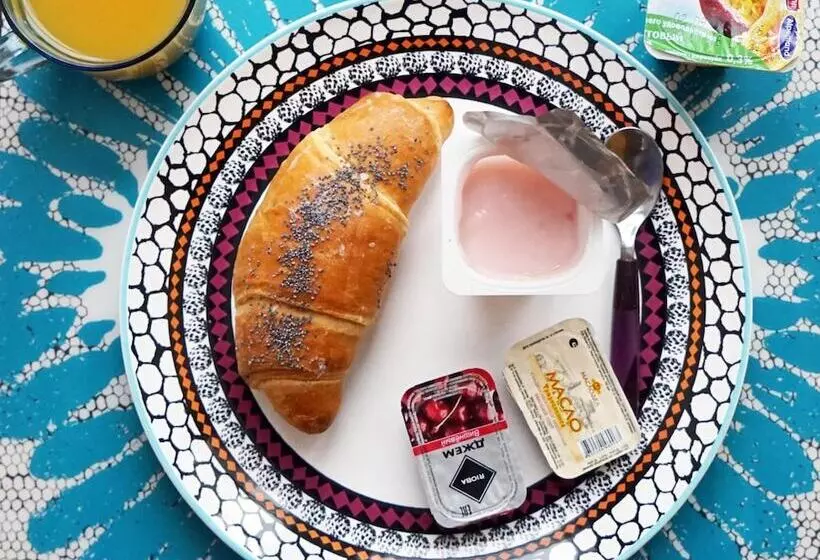 Saracen Hostel On Bolshaya Krasnaya