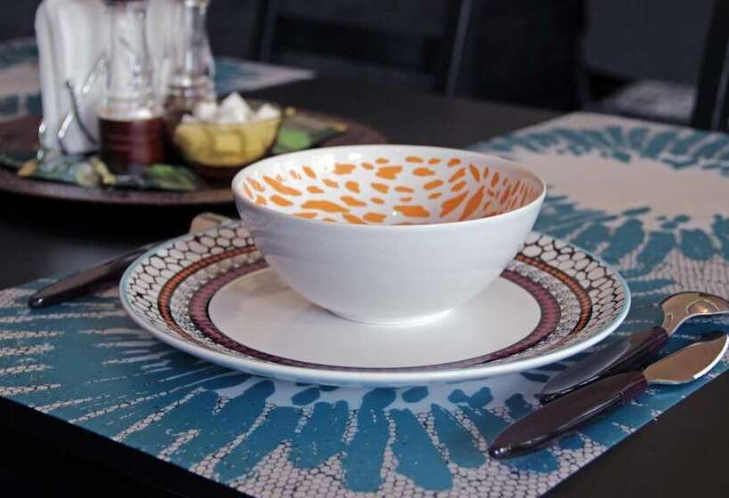 Saracen Hostel On Bolshaya Krasnaya