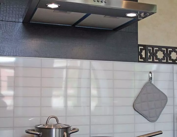 Saracen Hostel On Bolshaya Krasnaya