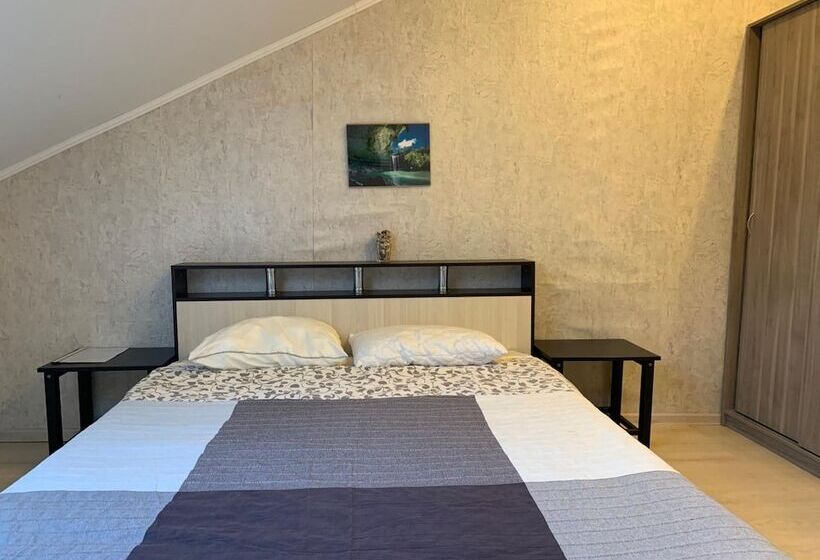 Saracen Hostel On Bolshaya Krasnaya