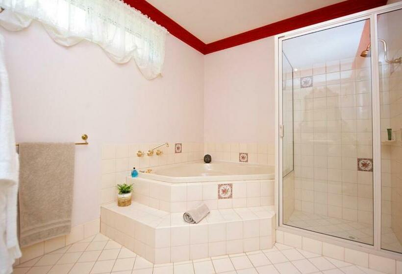 Bed and Breakfast Blackwood Inn Innkeepers House