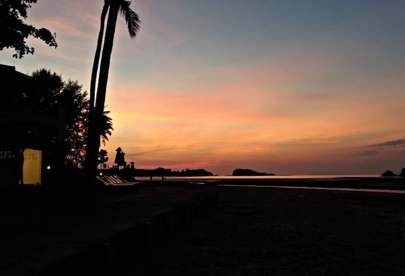 Отель Aloha Lanta