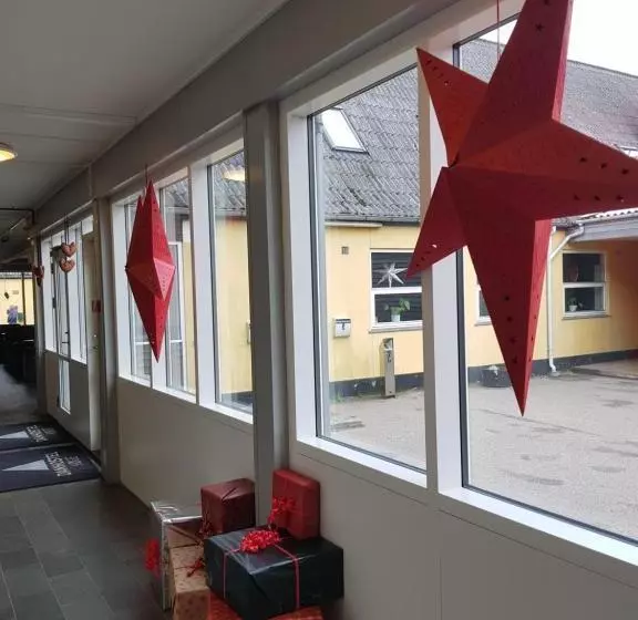 בית מלון כפרי Danhostel Køge