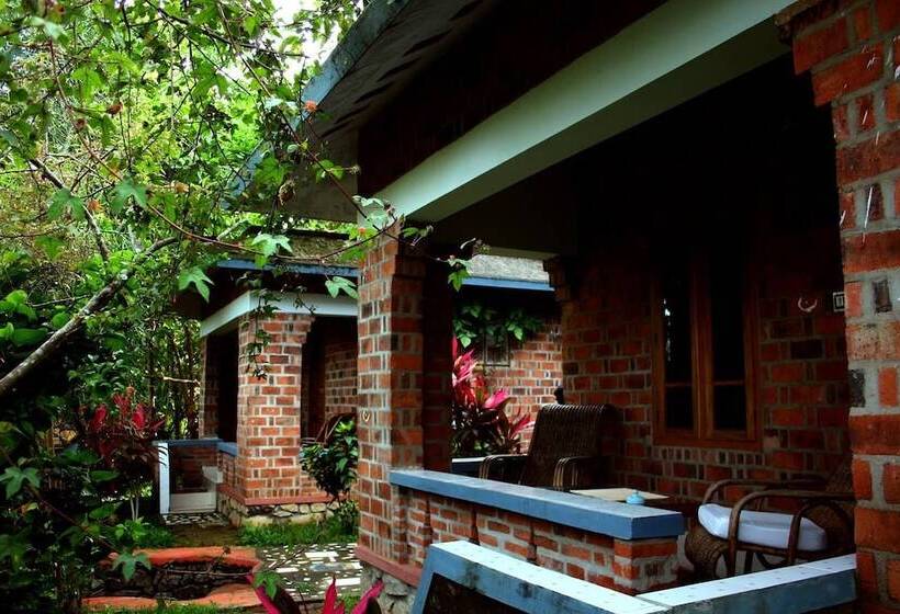 ホテル Eden Garden Ayurvedic Health Retreat