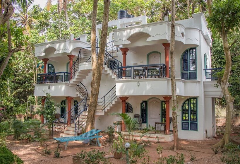 ホテル Eden Garden Ayurvedic Health Retreat