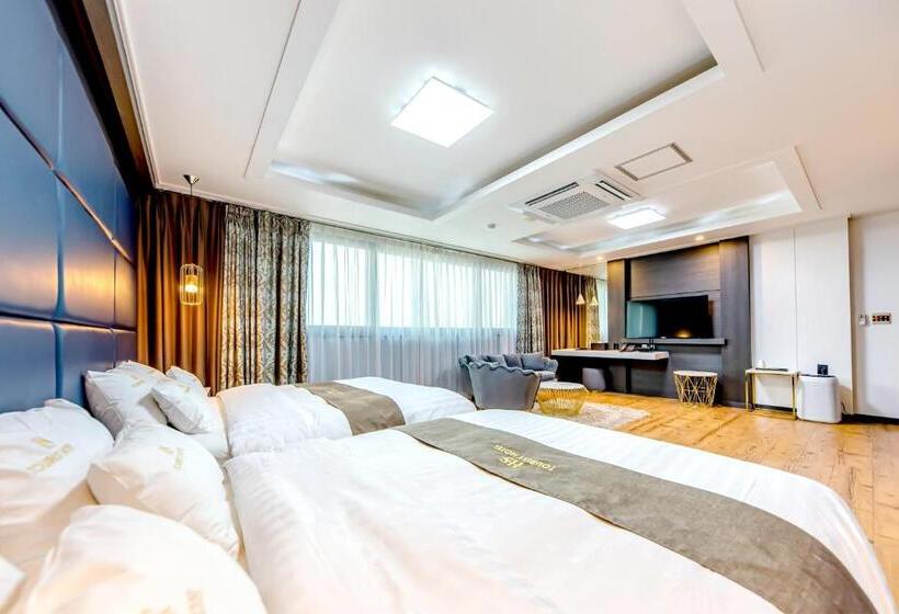 בית מלון כפרי Hs Tourist