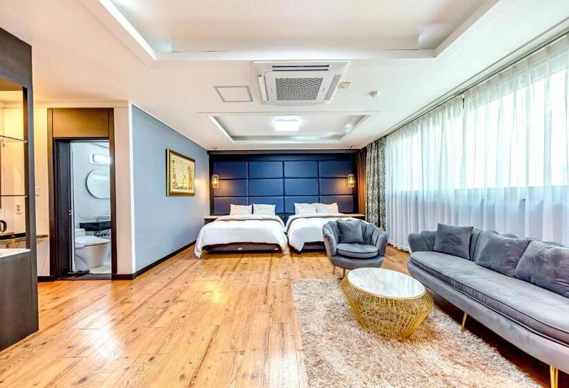 בית מלון כפרי Hs Tourist