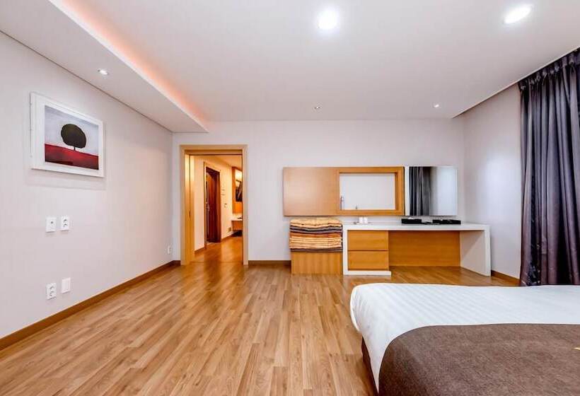 בית מלון כפרי Hs Tourist