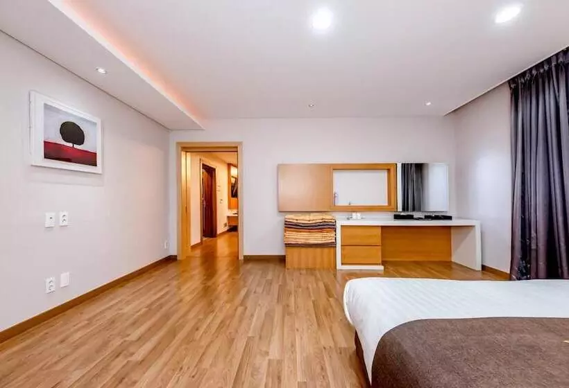 בית מלון כפרי Hs Tourist