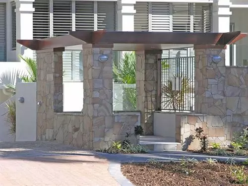 ホテル Island Views Beachfront Apartments