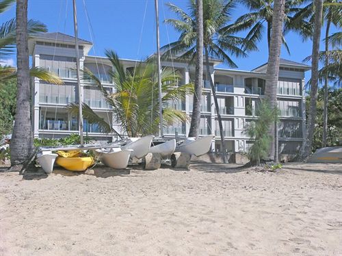 ホテル Island Views Beachfront Apartments