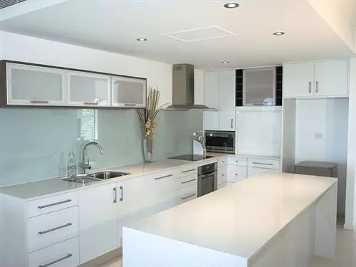 ホテル Island Views Beachfront Apartments