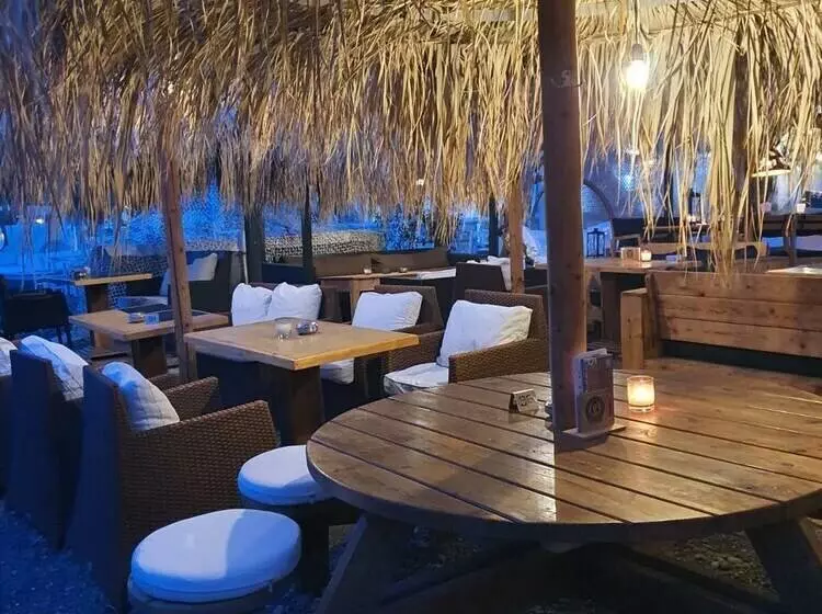 Отель King's Suites