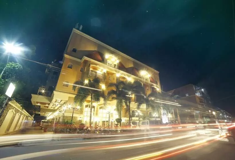 בית מלון כפרי Villa Caceres